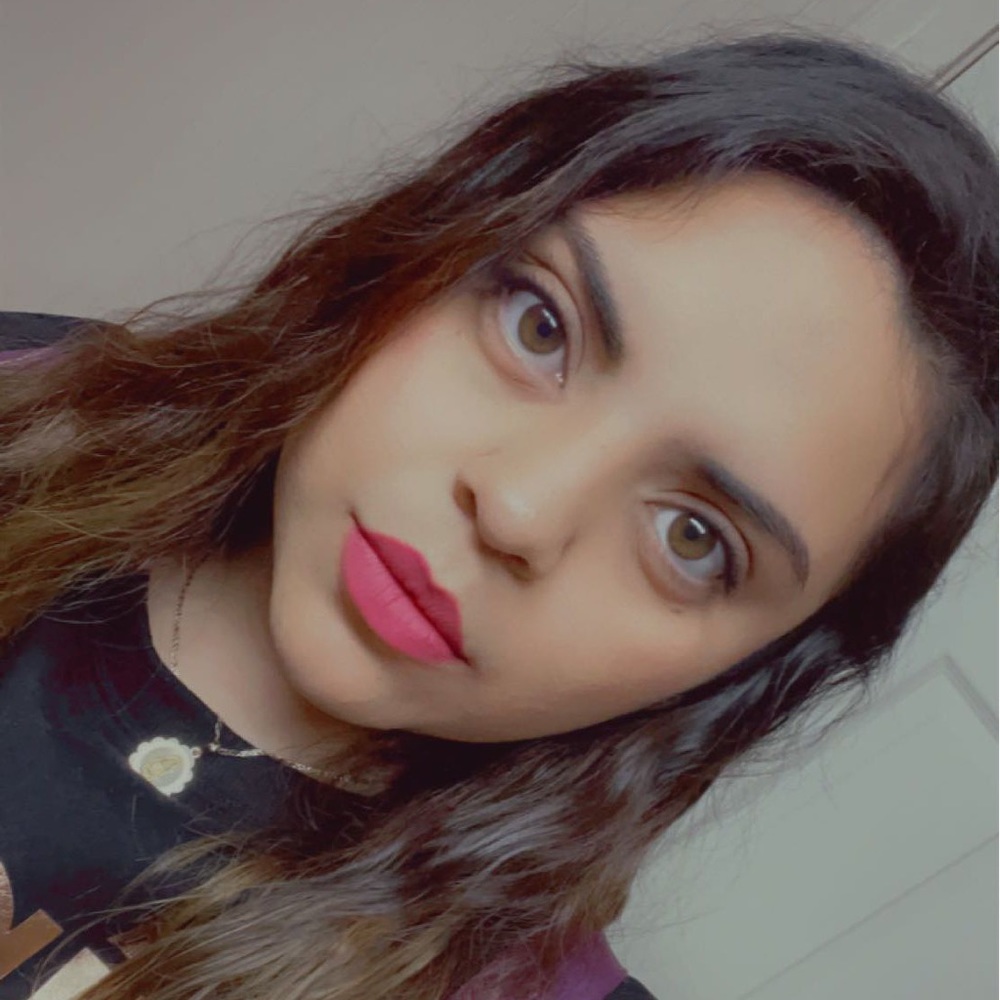 Meet your Posher, Gabriela